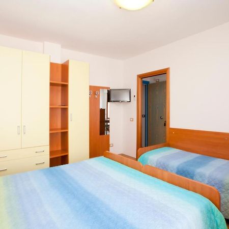 Residence Rizzante Caorle Bagian luar foto