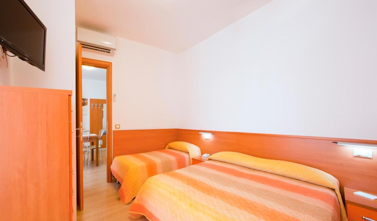 Residence Rizzante Caorle Bagian luar foto